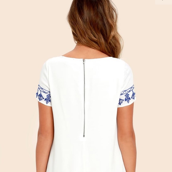 Lulu,s dress - Picture 3 of 6